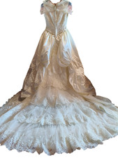 Abito da sposa creato su