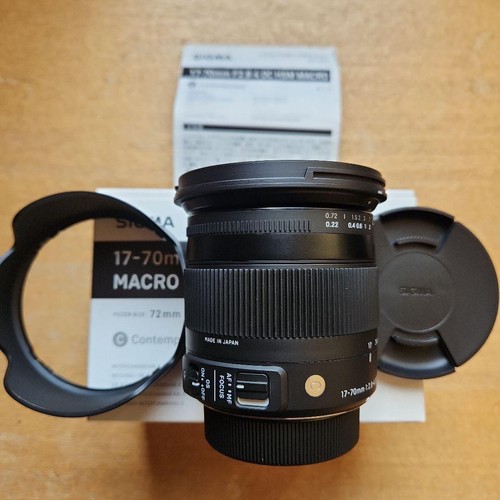Sigma 70mm 8 dc - 17-70mm, f/2.8