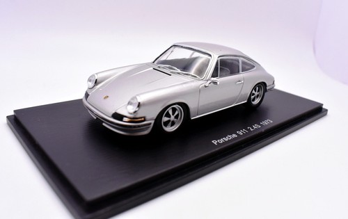 Modellino auto scala 43 - scala, 1:43