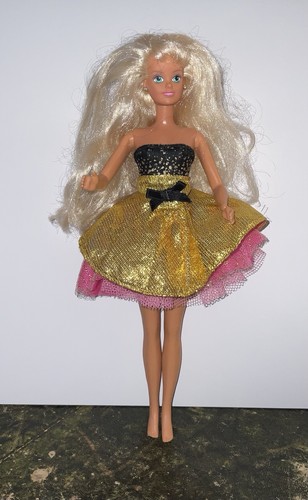 Bambola sindy prodotta - sindy, da