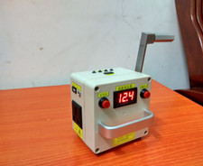 Generatore a manovella 220V