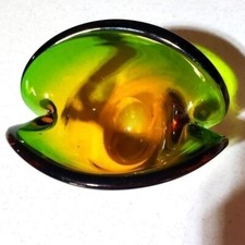 Ciotola conchiglia in vetro