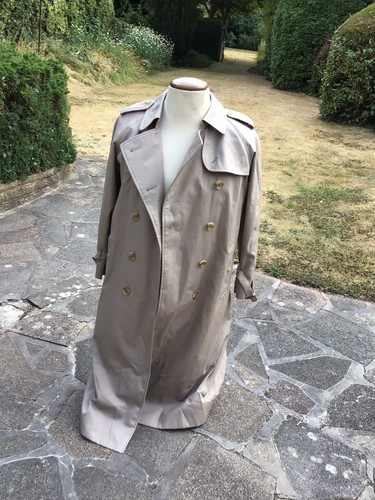 Trench lungo doppiopetto beige