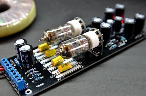 Musical fidelity 6j1 - 6j1, valve