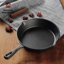Padella in ghisa con manico in