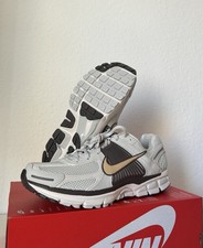 Nike Zoom Vomero 5 - NUOVE -