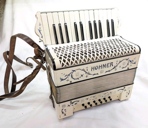 Fisarmonica pianoforte vintage