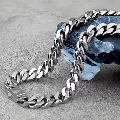 Collana catena cordino acciaio