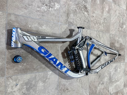 Giant glory 203mm travel - 0,