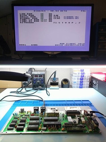 Mainboard commodore 16 - ✅,