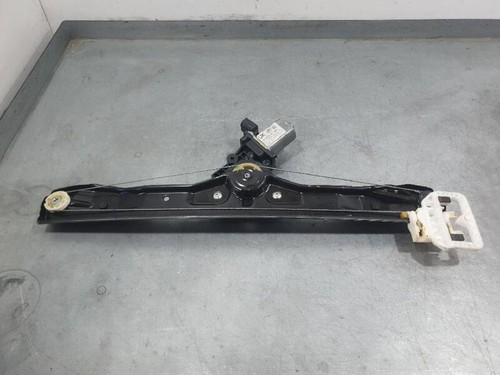 52076550 front left - , window