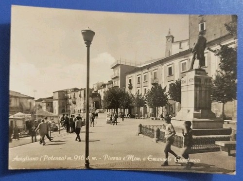Avigliano piazza - (potenza),