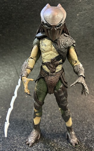 Modellino falconer predator - predator, 8"