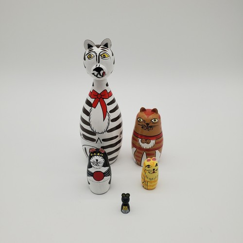 Cleo and friends - cleo, e