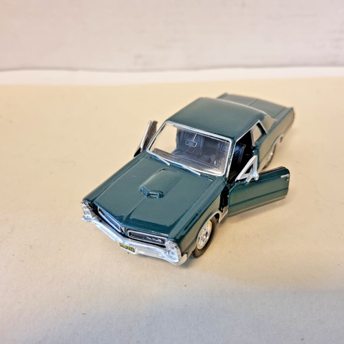 Welly pontiac gto - 1/43, 1965
