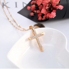 1,0 ct Rd. Ciondolo croce