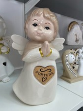 Angelo cm 25 in ceramica lucida con cuore legno e scritta Fortuna