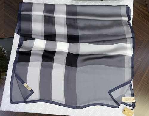 Sciarpa burberry seta a - sciarpa,