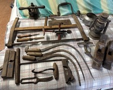 Lotto Di Vecchi Attrezzi