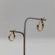 ORECCHINI A CERCHIO A SEZIONE TRIANGOLARE  IN ORO GIALLO 18KT 0,8 GR.  (8100)