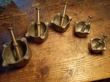 Set Antico Da Farmacia 5 Mortaio Con Pestello Rari In Bronzo Antico