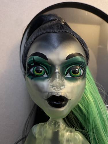 Off white monster high - off-white™, c/o