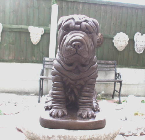 Sitting bronze concrete - ,