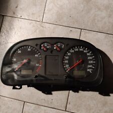 QUADRO STRUMENTI PER VOLKSWAGEN Golf 4/Bora/Passat  (97 03)