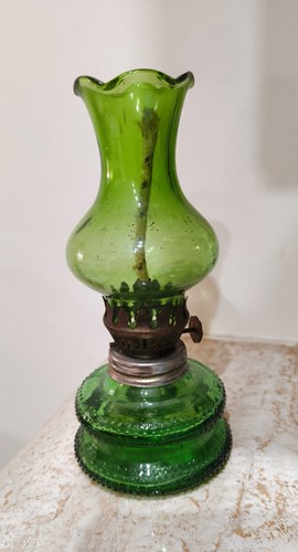 Antica lampada olio - in, vetro