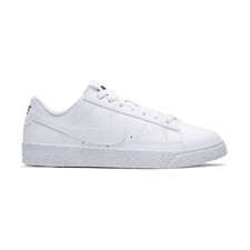 555190-102 Nike Blazer Low