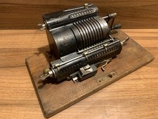 Calcolatrice meccanica