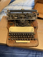 Macchina da scrivere Hammond