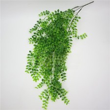 Pianta verde artificiale in