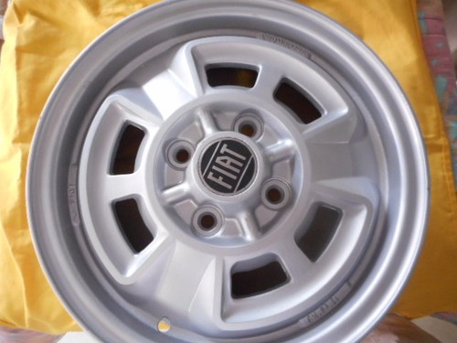 Cerchio ruota cromodora fiat - ruota,