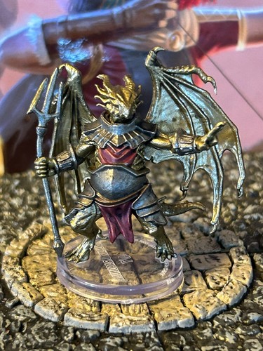 Bozak draconian miniature - bozak,