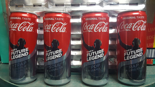 Coca cola una lattina - vuota, a