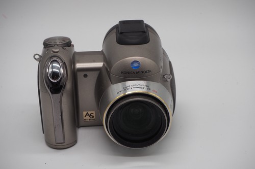 Konica minolta dimage - z6, come