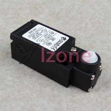 1PZ per LIMIT SWITCH FR-555 ~