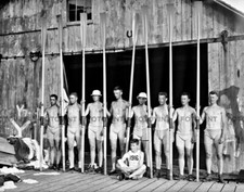 1913 YALE ROWING TEAM Photo
