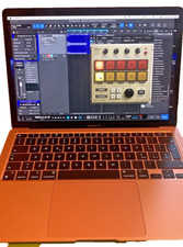 Apple MacBook Pro 15,4" (500GB Flash, Intel Core i7, 2.3 GHz, 8GB RAM 2012.