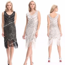 Abito anni 20 con scollo a V