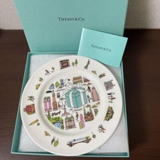 Tiffany & Co. Avenue Plate 5th