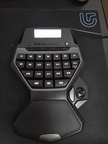 Logitech g13 - logitech,