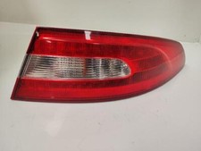 8X2313404BC faro posteriore