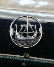 Antica spilla vintage Robert