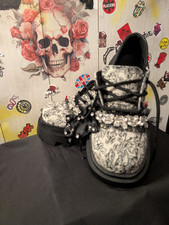 Stivali platform neri bianchi