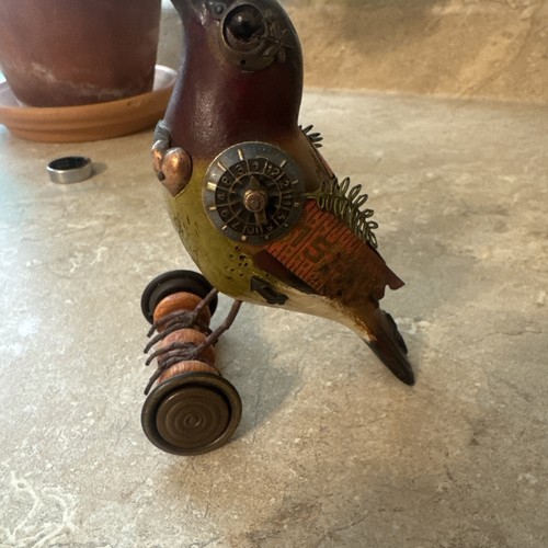 Scultura steampunk artigianale