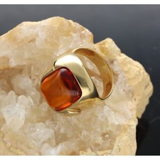 ANELLO CON AMBRA IN ORO GIALLO