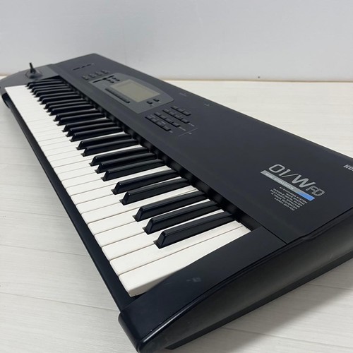 Korg 61 tasti - 01/w,