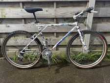Mountain bike retrò 18" GT